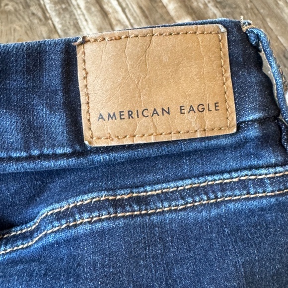 EUC - American Eagle Outfitters Jeans - Picture 6 of 15